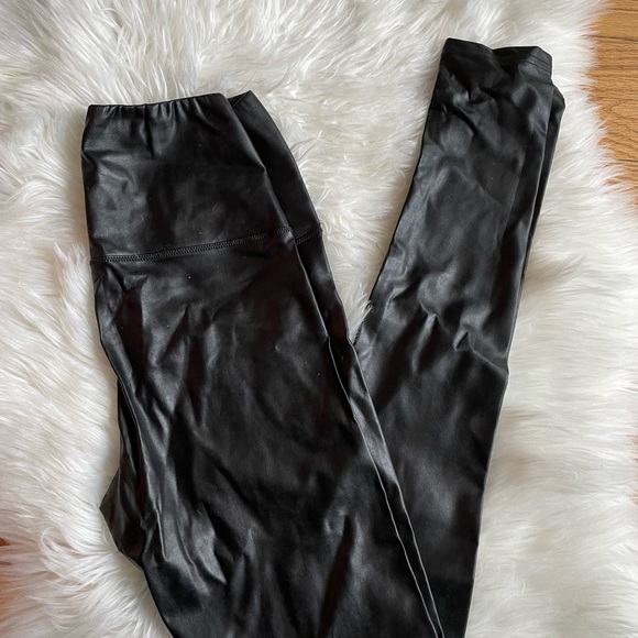Aritzia/Wilfred Free Daria Pant- Black - Picture 7 of 7